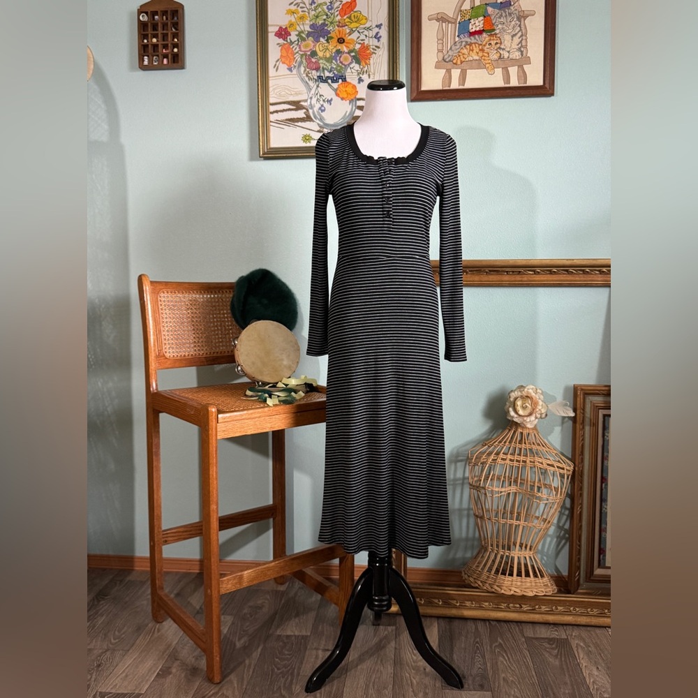 Who What Wear long sleeve Henley neckline striped midi dress